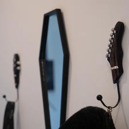 Apartment Rock 555