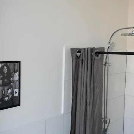 Rock 555 Apartment *